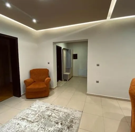 Cozy Corner - In Apartment